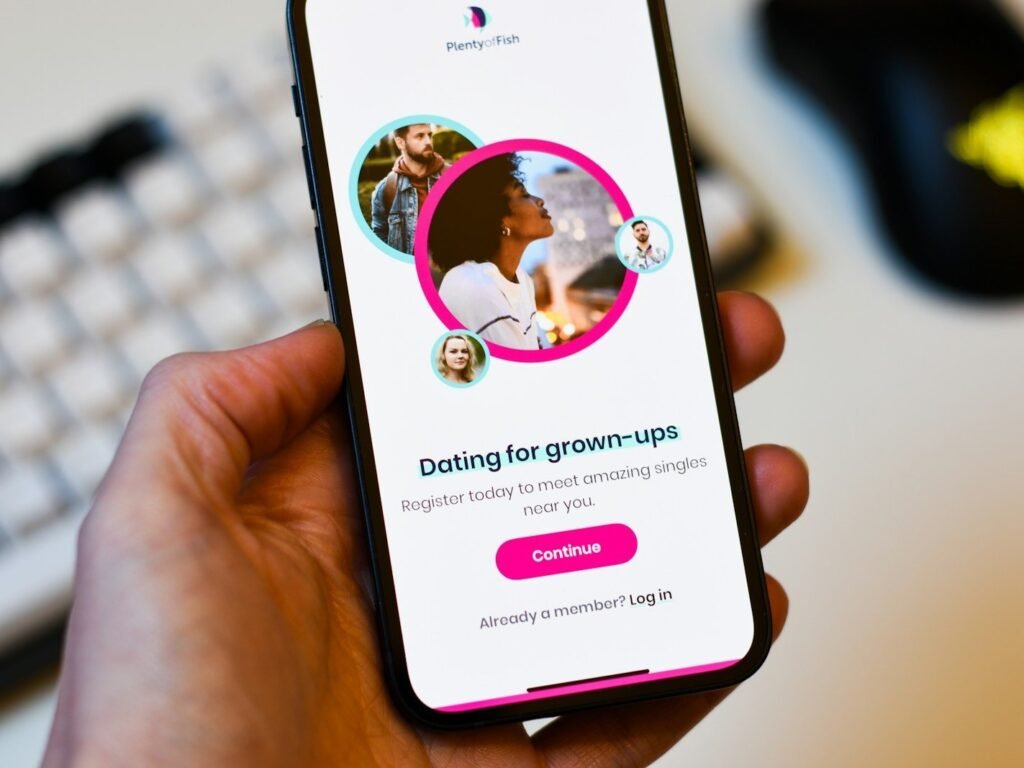 7 NGUYÊN TẮC AN TOÀN KHI DÙNG APP HẸN HÒ